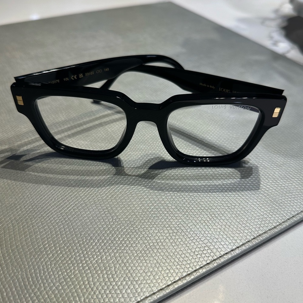 LV Escape Square Anti Blue Light Glasses.Authentic